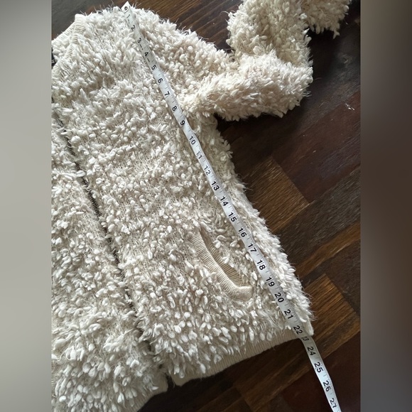 EUC- Forever 21 zip up jacket- size Medium- cream color - Picture 11 of 14